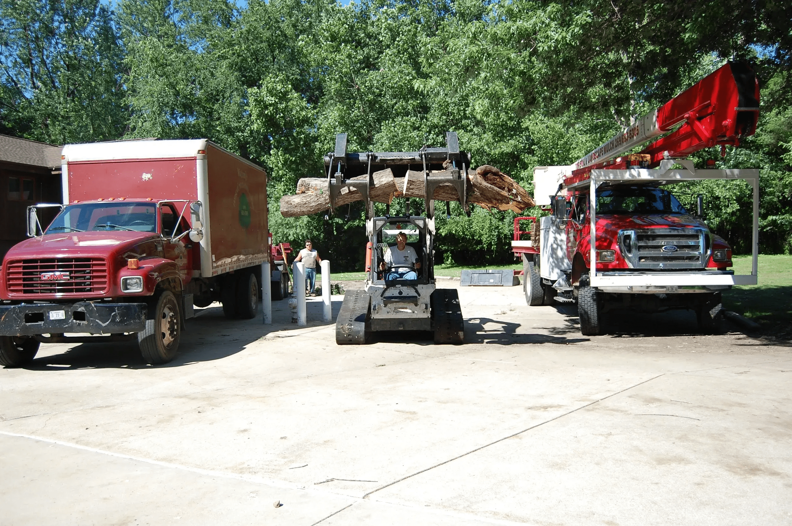 692489953c8a5_blob (3)